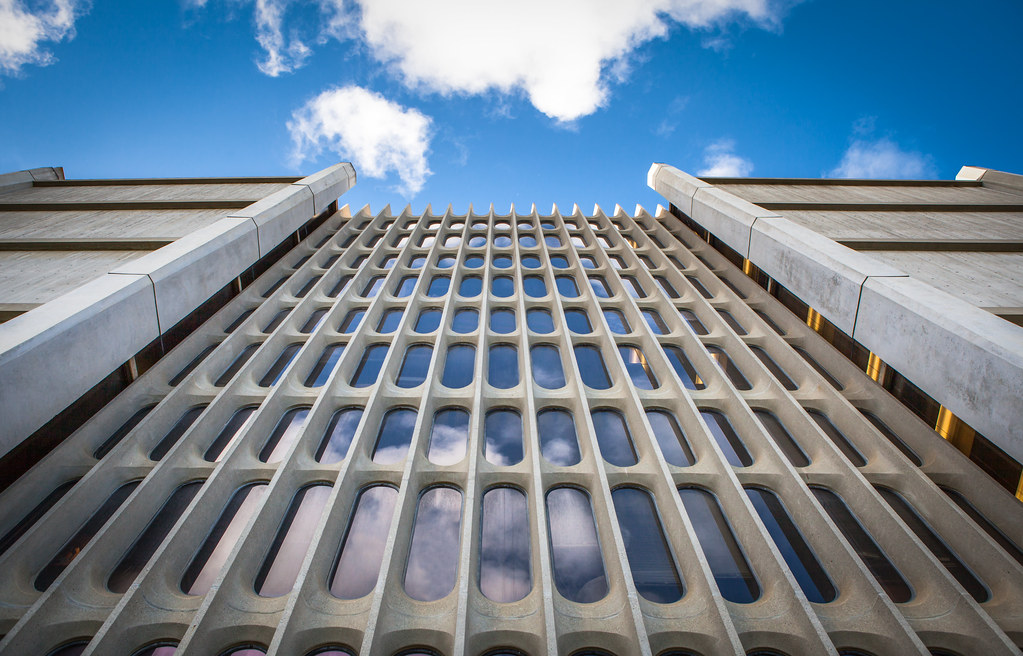 UCSD Suicide – Death: Undisclosed Person jumps to death outside Muir Biology Building in the University of California San Diego